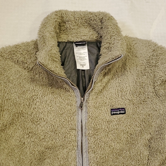 Patagonia Women's Soft Cream Teddy Jacket - Picture 10 of 15
